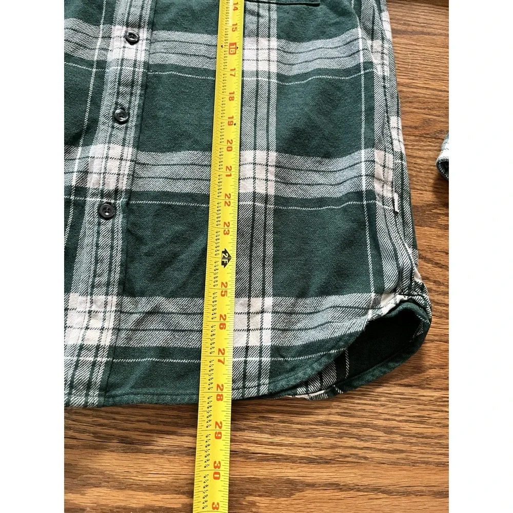The North Face Shirt Mens Medium Green White Plaid Flannel Button Hiking Pockets